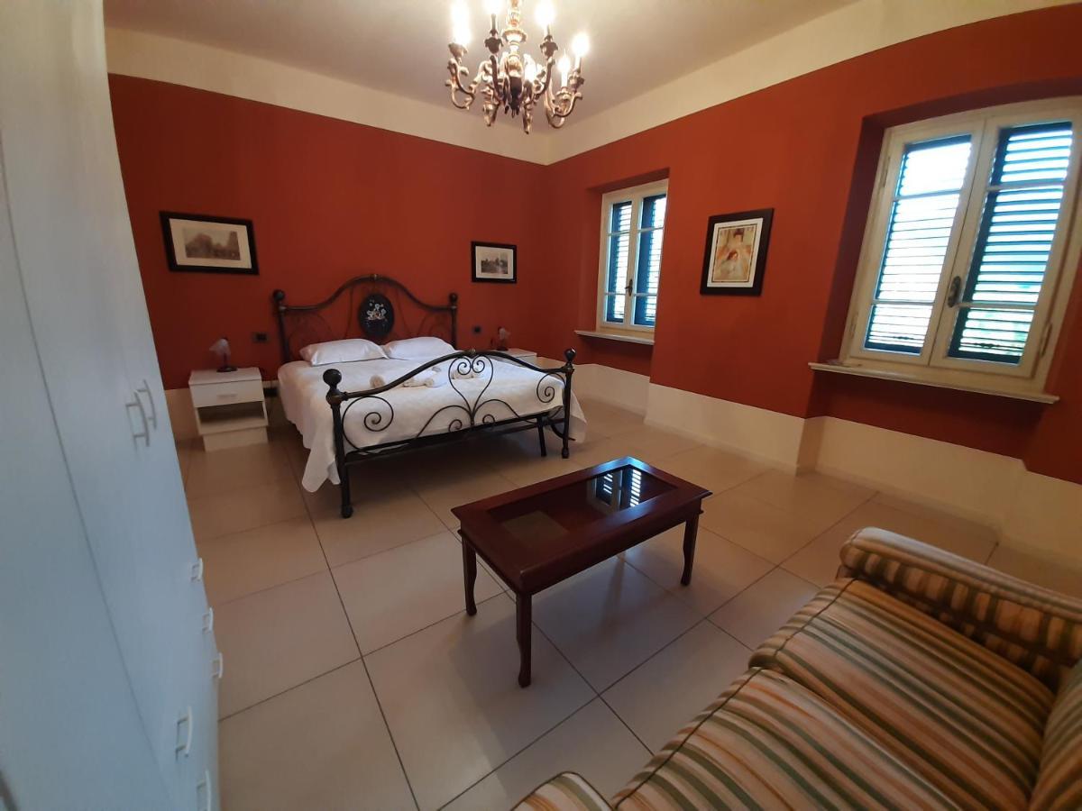 Lucca Cycling Holidays Il Tiglio Rooms SantʼAndrea di Compito Zewnętrze zdjęcie