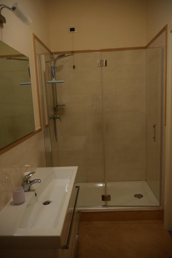 Lucca Cycling Holidays Il Tiglio Rooms SantʼAndrea di Compito Zewnętrze zdjęcie